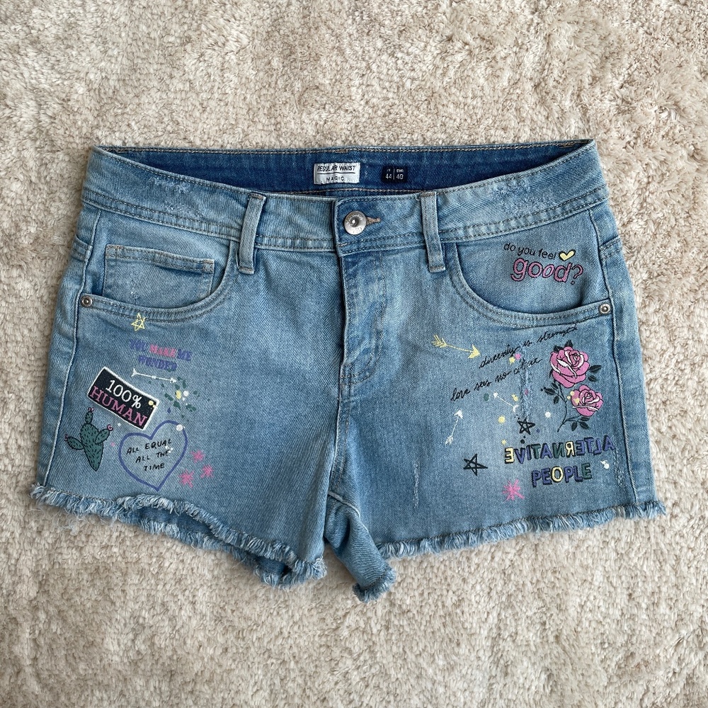 Sexy Denim Short Womens Size 30 Regular Waist Magic Casual Artistic Summer Short